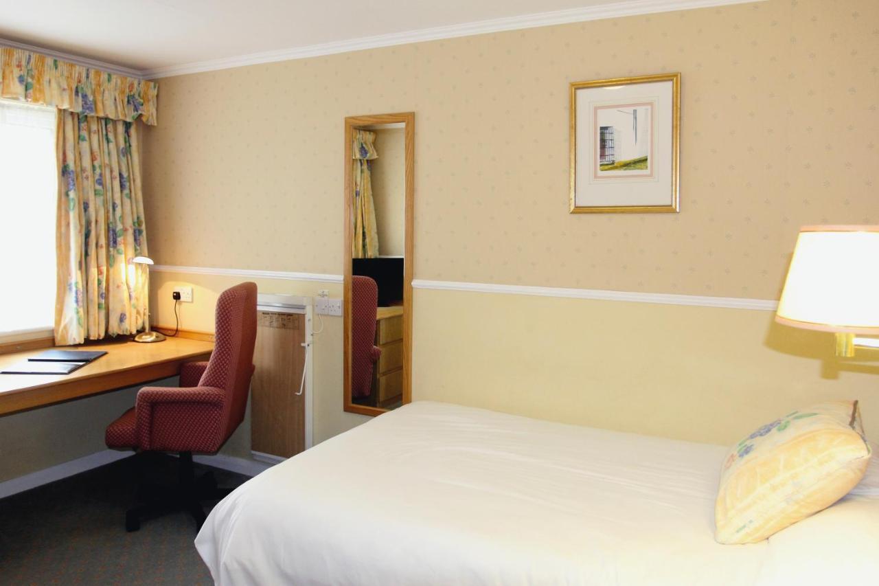 Woodside Hotel, Kenilworth - Warwick Bagian luar foto